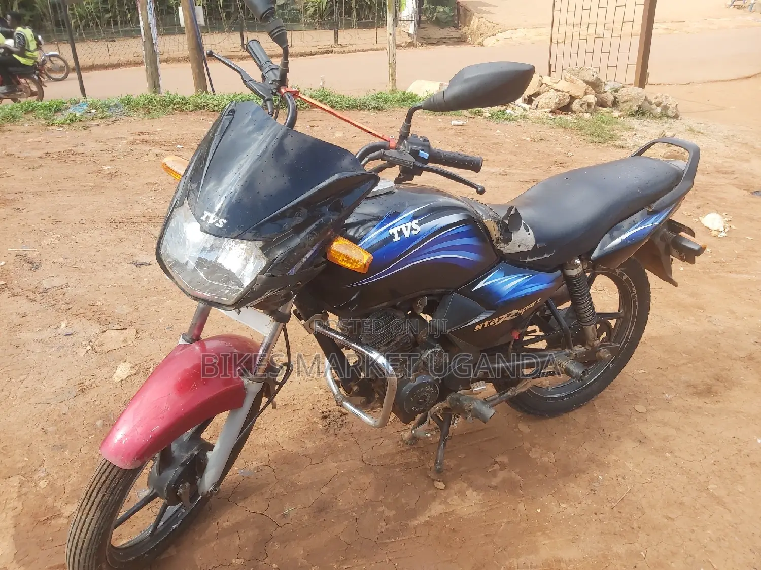 TVS HLX 125 2016 Blue