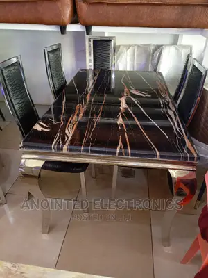 Center Table Marble 6seaters