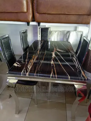 Center Table Marble 6seaters
