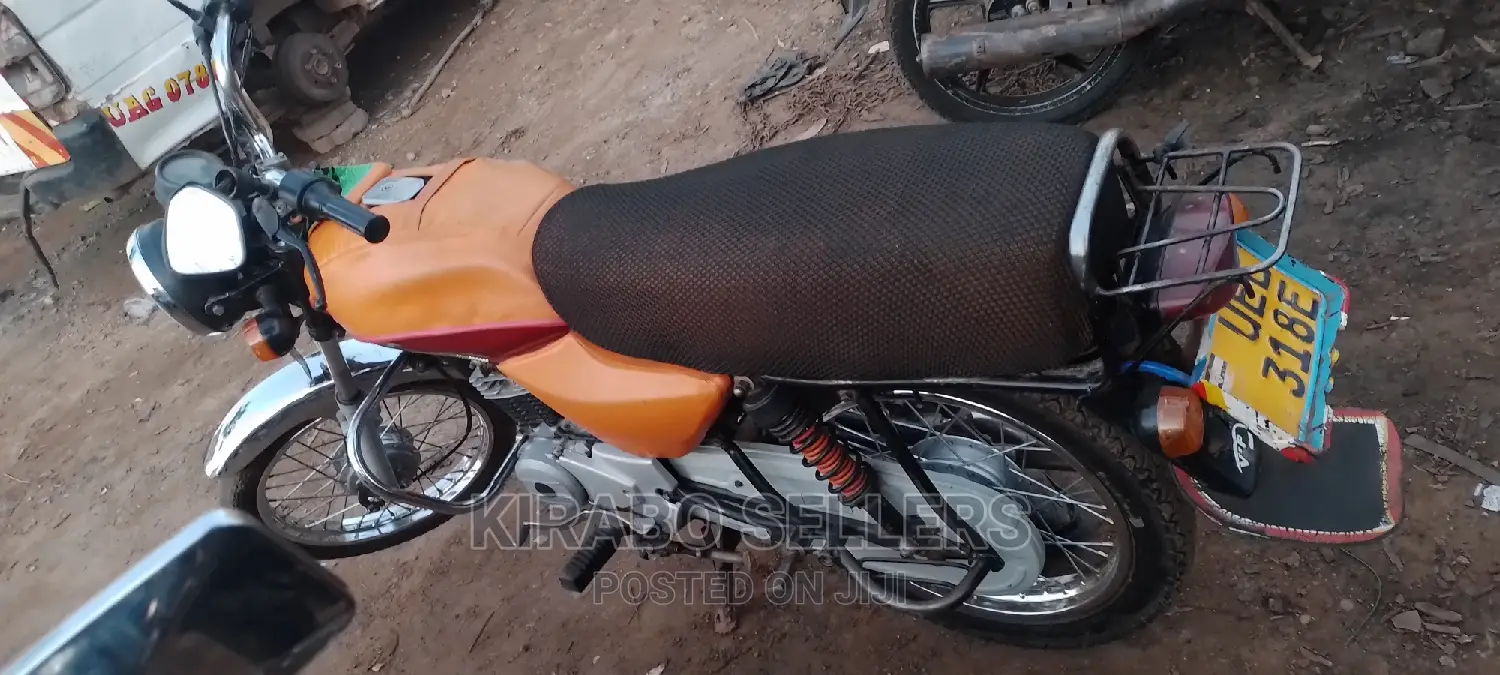 Bajaj Boxer 2020 Red