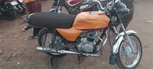 Bajaj Boxer 2020 Red