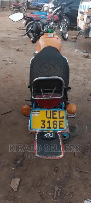 Bajaj Boxer 2020 Red