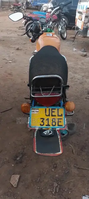 Bajaj Boxer 2020 Red