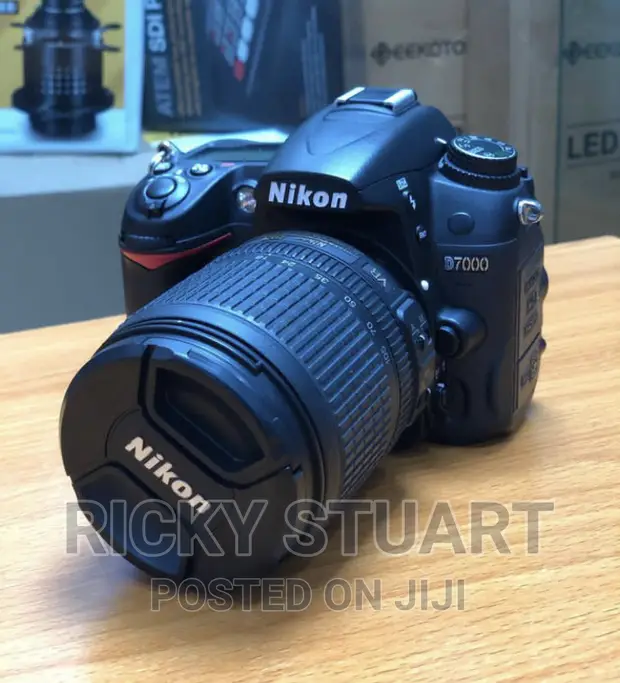 Nikon - JIJI　Nikon D7000 ニコン Nikon D7000 lustrzanka cyfrowa (16 megapikseli, 39 punktów