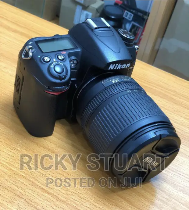 Nikon D7000 in Central Division - Photo & Video Cameras