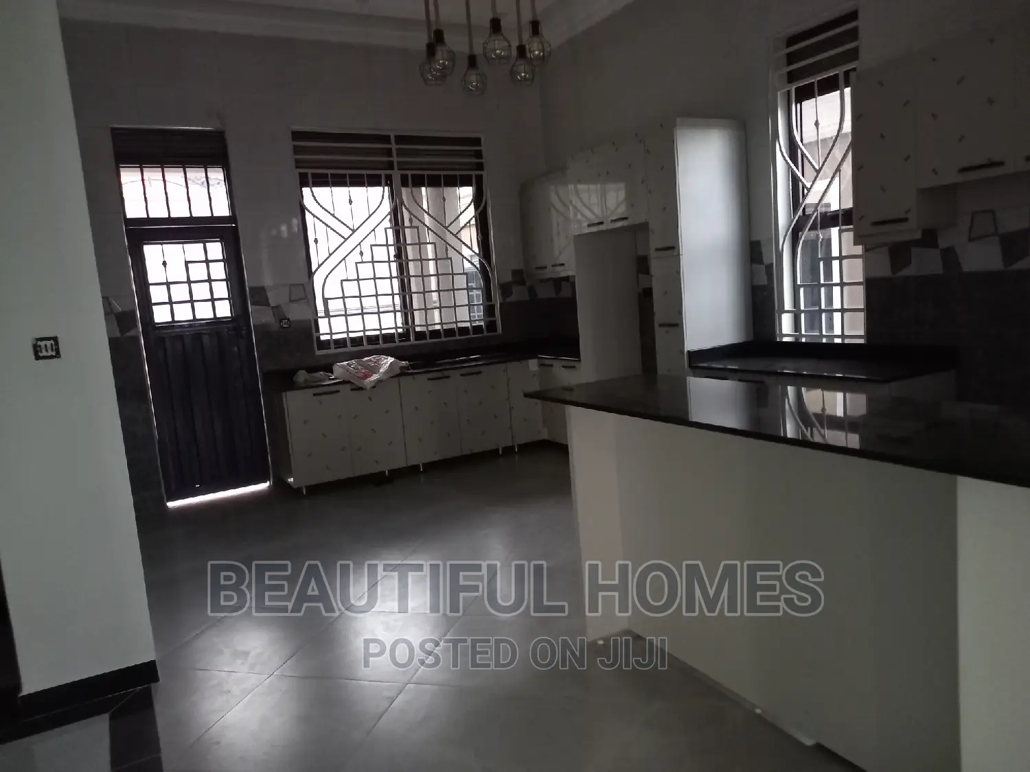 Furnished 4bdrm House in Kira Mamerito Road for sale