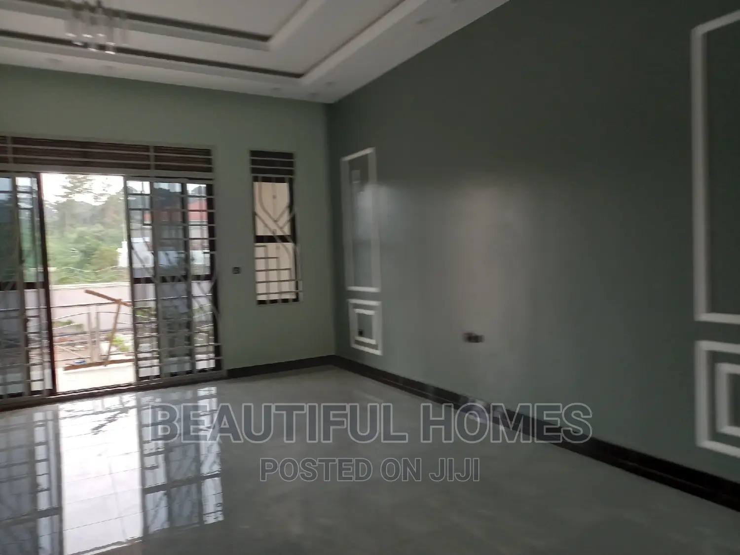 Furnished 4bdrm Mansion in Kira Rich Village for sale