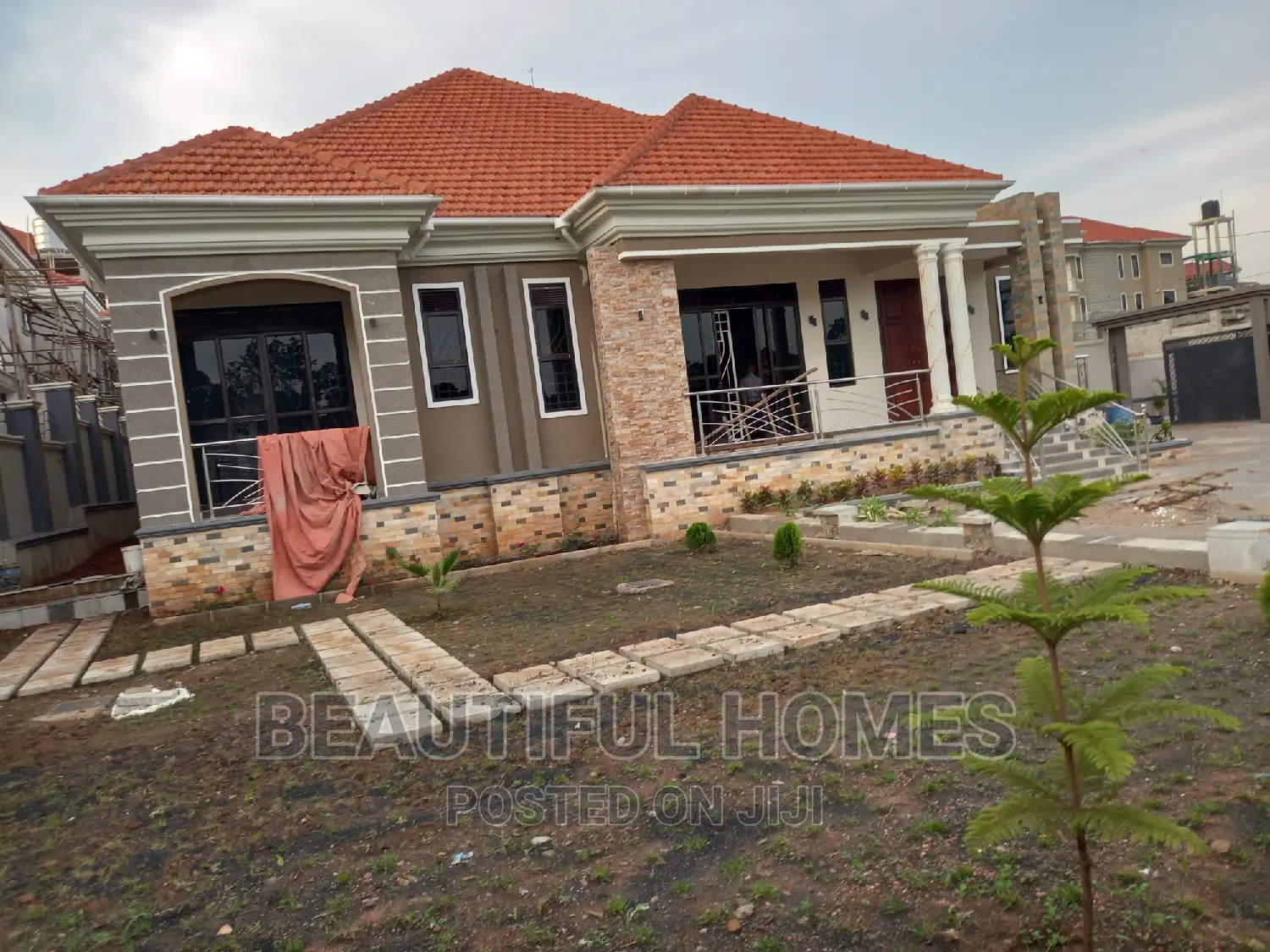 Furnished 4bdrm House in Kira Ministers for sale