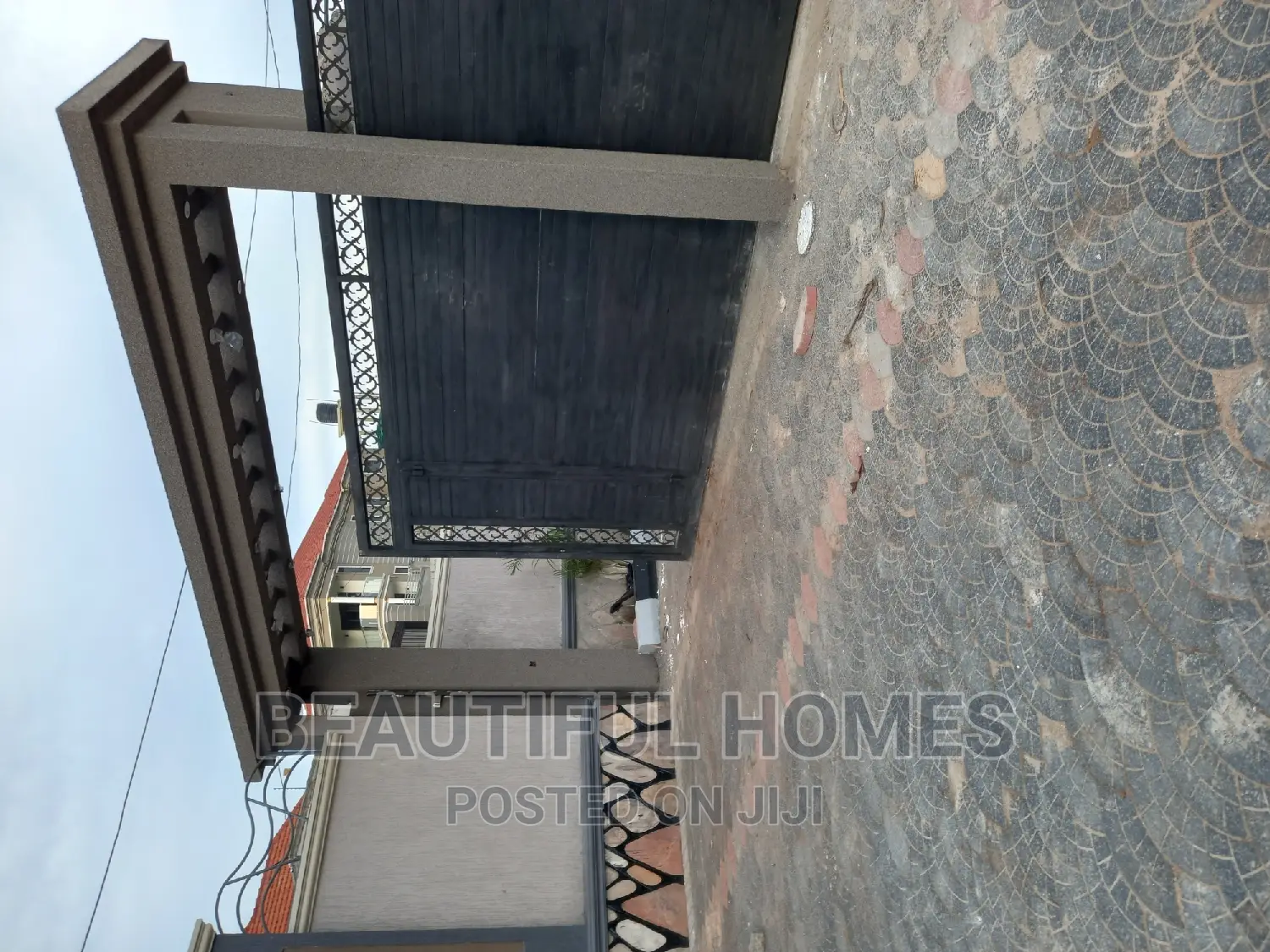 Furnished 4bdrm House in Kira Planned for sale