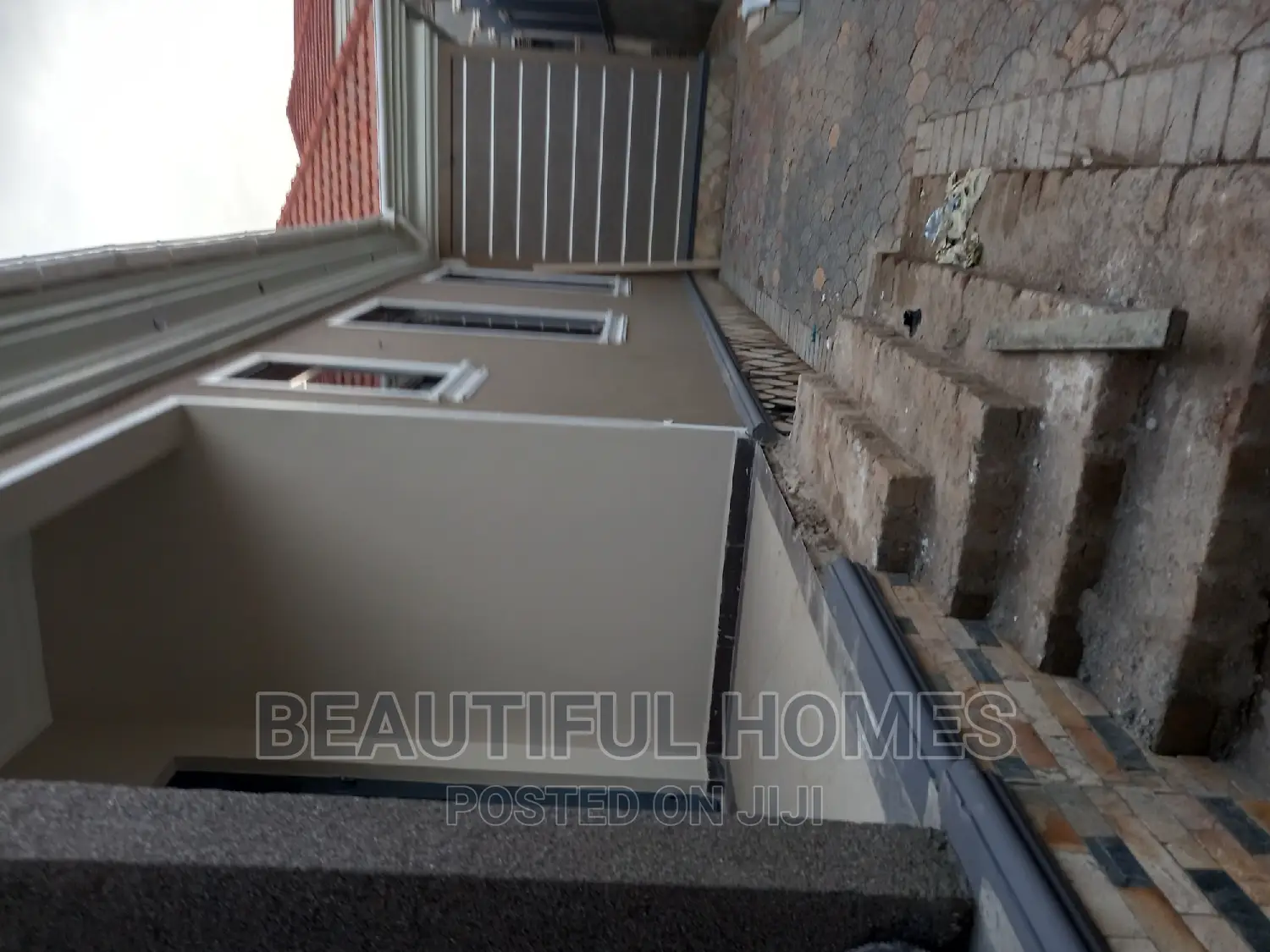 Furnished 4bdrm House in Kira Planned for sale
