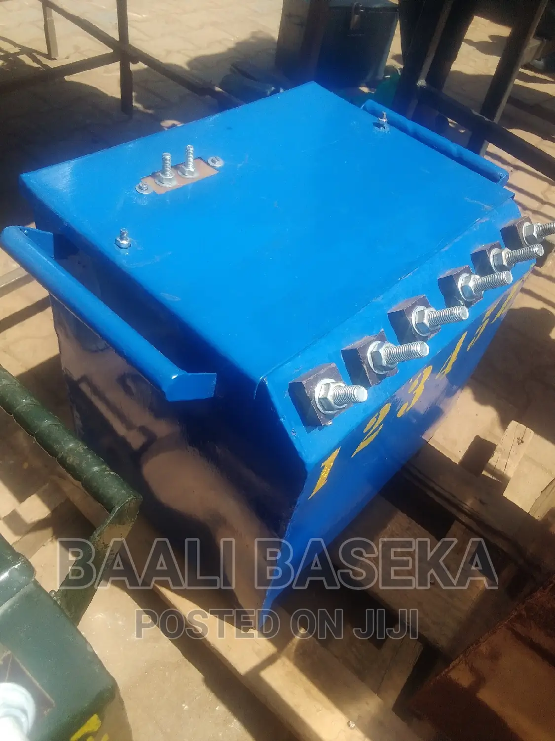 Welding Machines/Three People Welding Machine