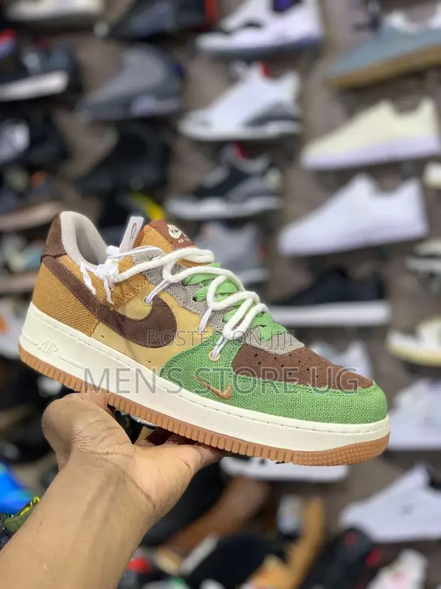 Nike Air Force Coco Wa Men'S Sneakers in Central Division