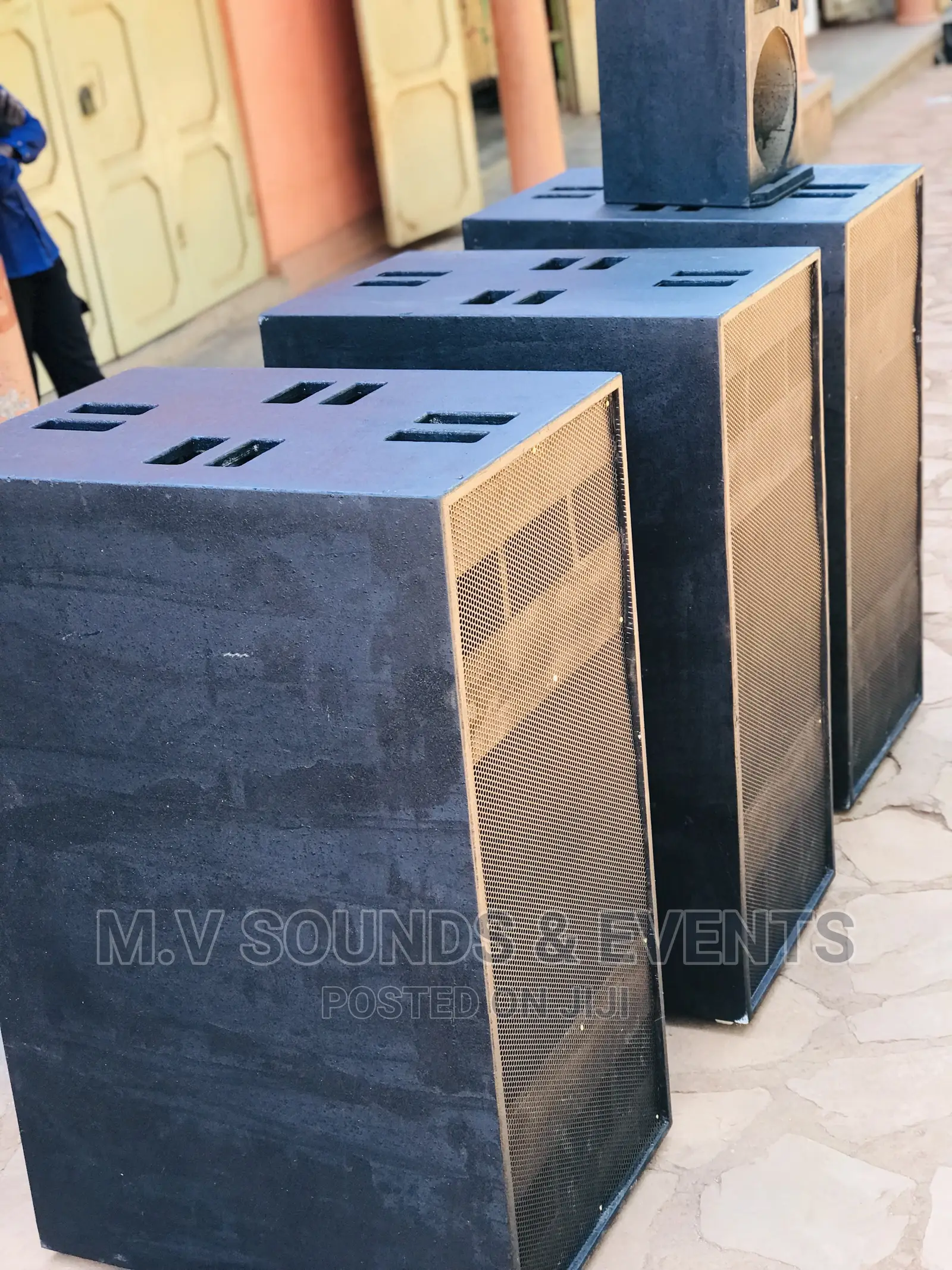 Admark Dual 18 Bass Speakers