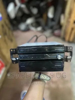 Japanese Pioneer Flip Out Radio