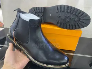 Men’S Leather Chelsea Boot Black