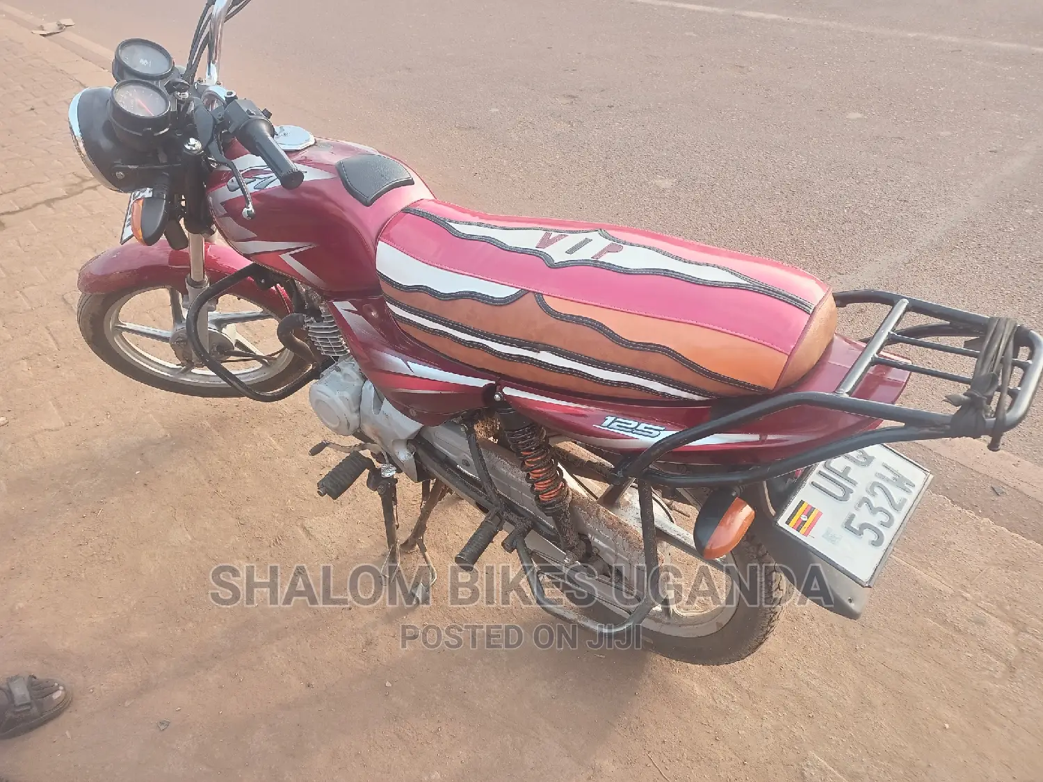 Bajaj Boxer X125 2022 Red