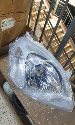 Headlamp Vitz