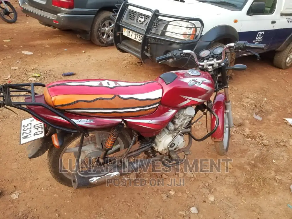 Bajaj CT 110X 2023 Red