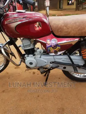 Bajaj Boxer 2022 Red