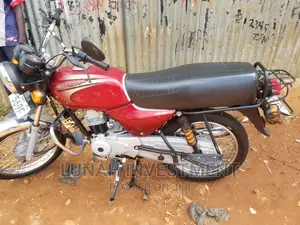 Bajaj Boxer 100 2023 Red