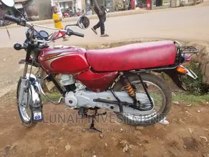 Bajaj Boxer 100 2023 Red