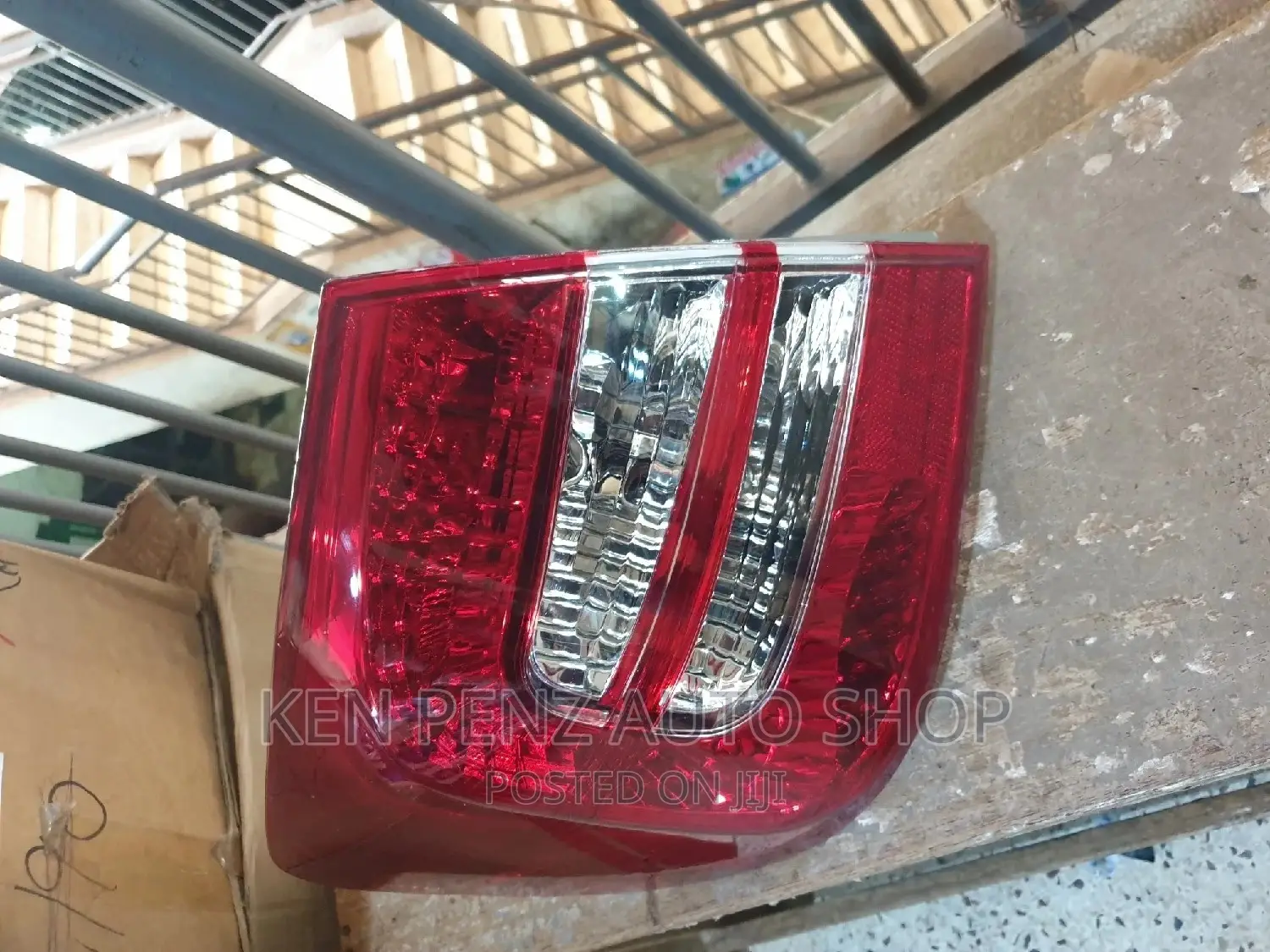 Tail Lamps Premio C ( 2004 - 2006)