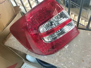 Tail Lamps Premio C ( 2004 - 2006)