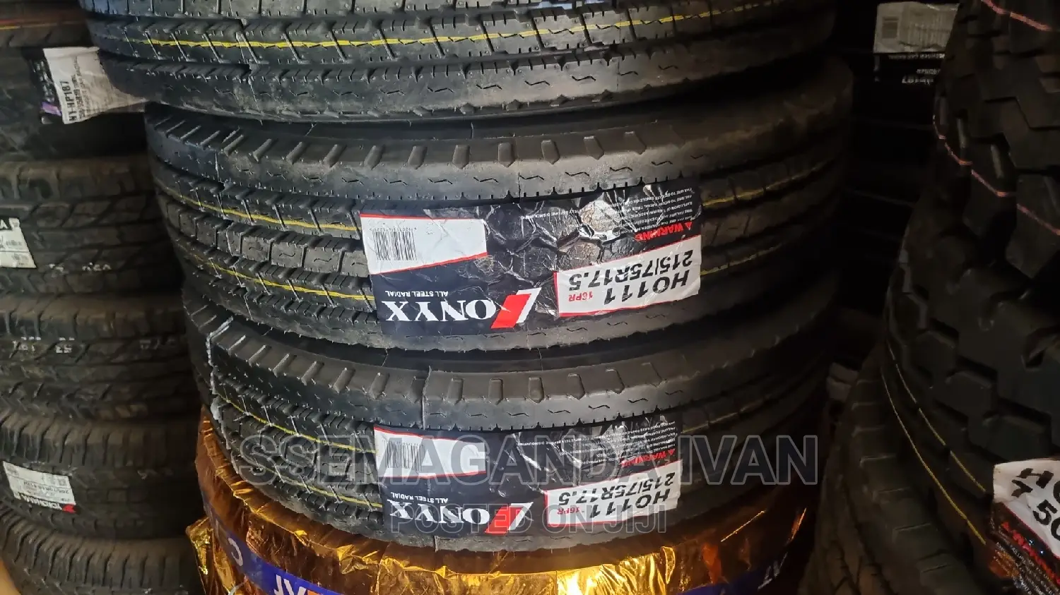 215/75r17.5 Onyx Highway