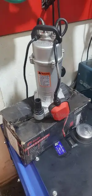 Submersible Water Pump 17m / 51feet