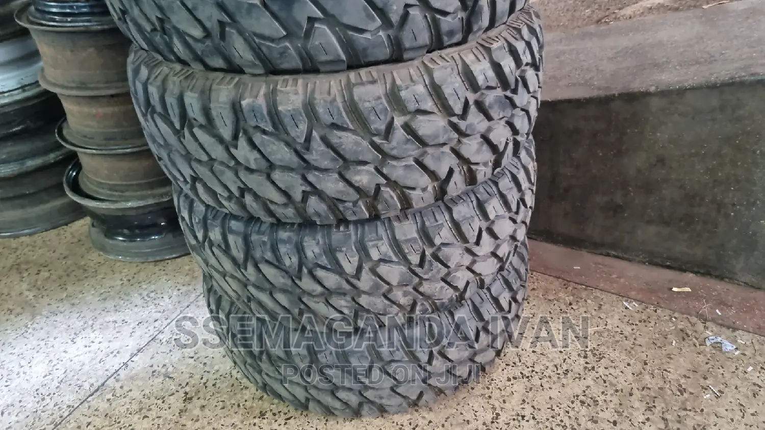 265/70r17 M/T Mudterrain Tires Foreign Used