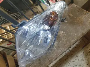 Headlamps Toyota Ist