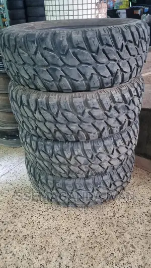 265/70r17 M/T Mudterrain Tires Foreign Used