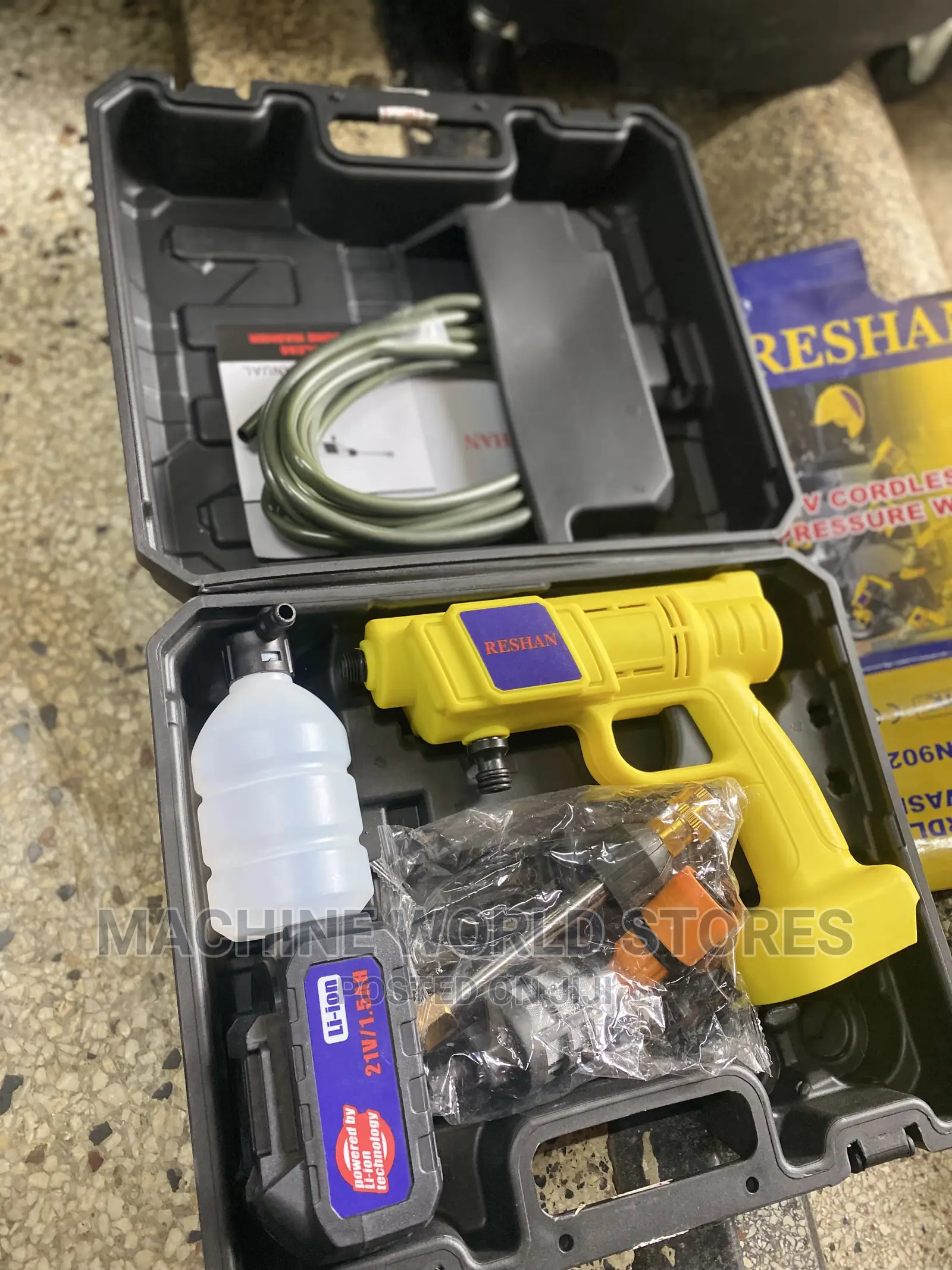 Cordless Pressure Washer