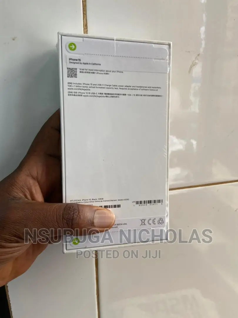 New Apple iPhone 15 128 GB Black