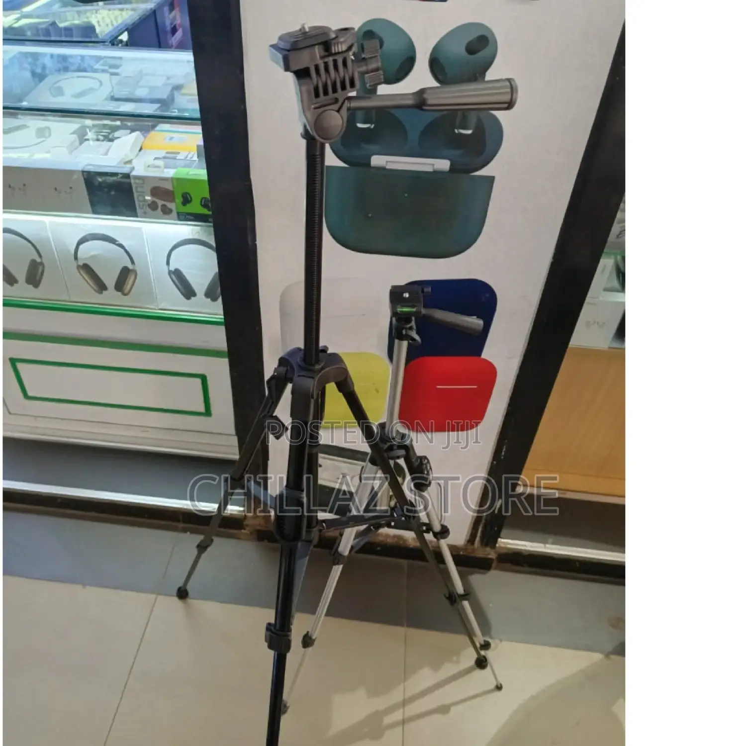 Tripod Stand for Camera and Phone.