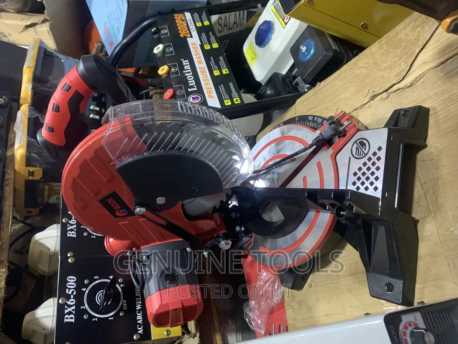 Miter Saw Machine