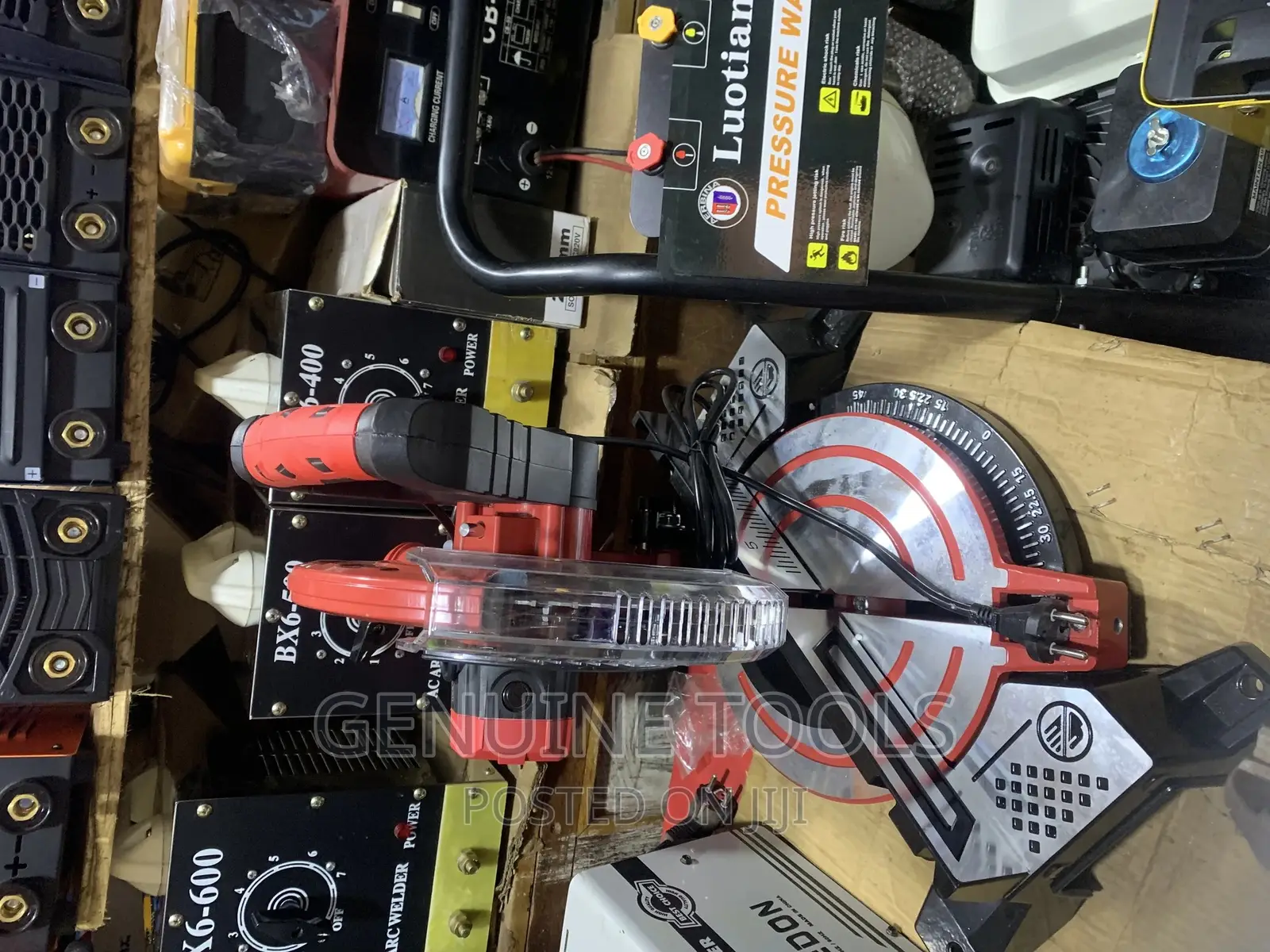 Miter Saw Machine