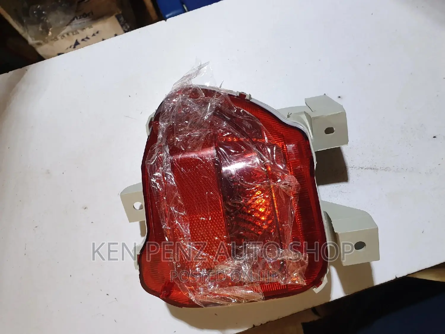 Reflector/ Rear Bumper Lamps Rav4 2006