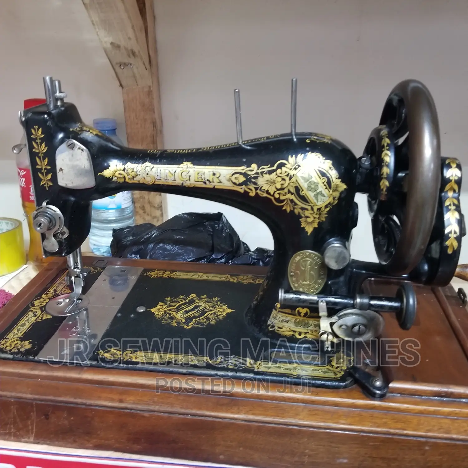 Singer12 Old Fashion Sewing Machine