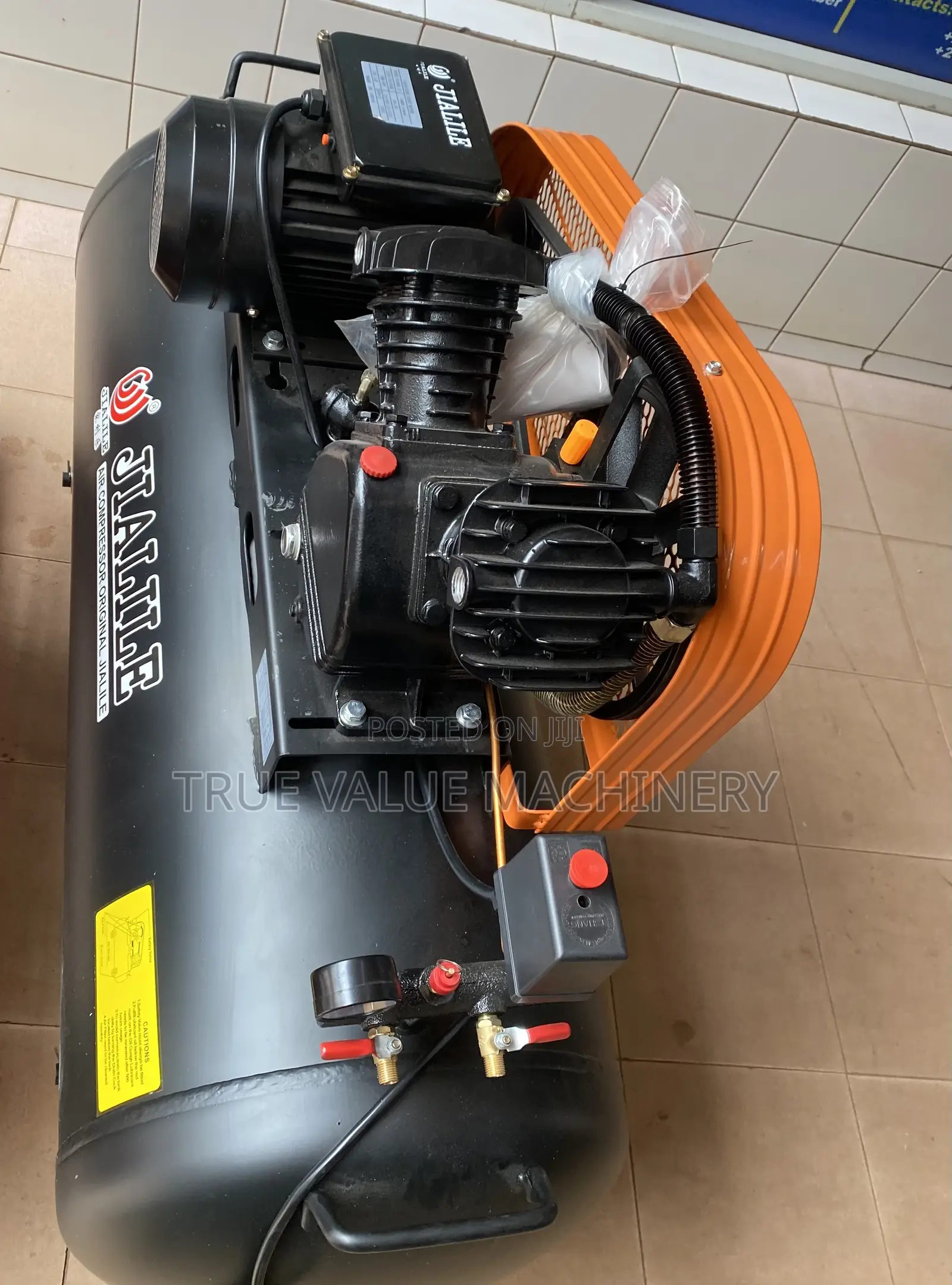 Air Compressor 300 Litres , 3 Piston Head