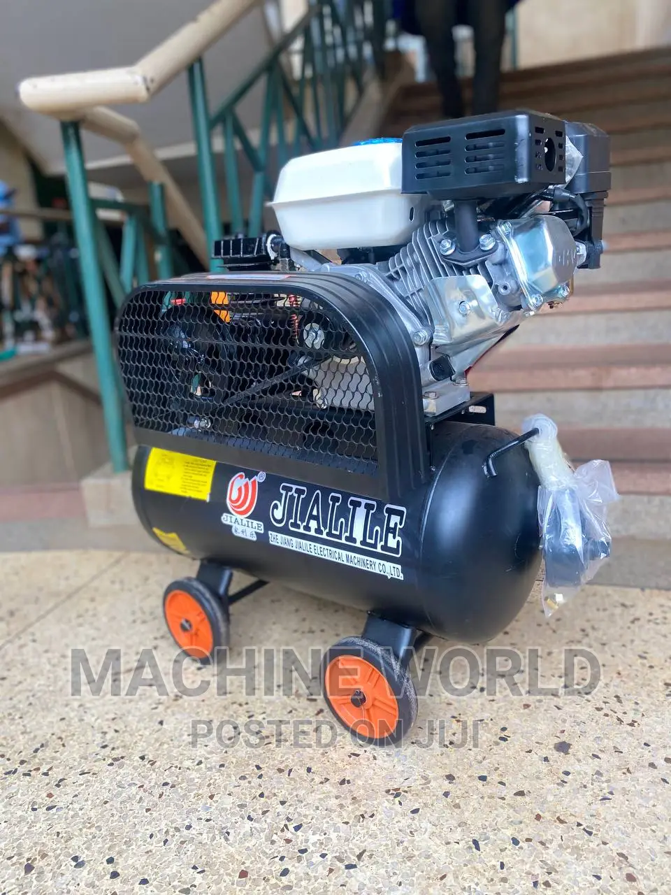 Paint Spraying Compressor 50ltrs Petrol