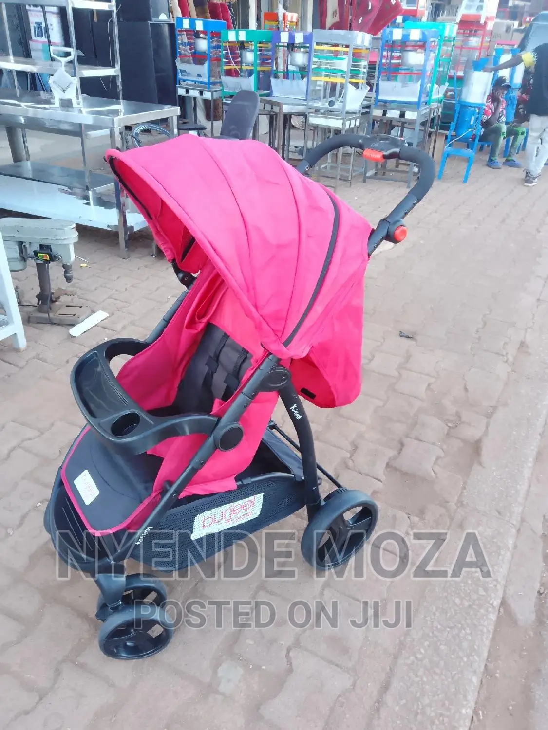 Burjeel Standard Stroller