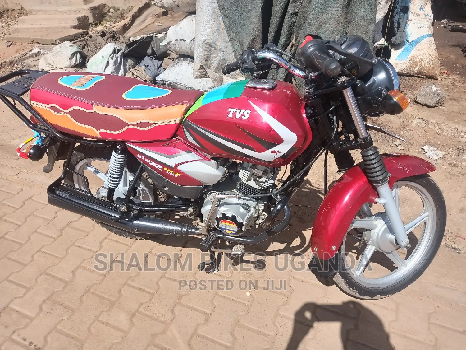 New TVS HLX 125 2023 Red