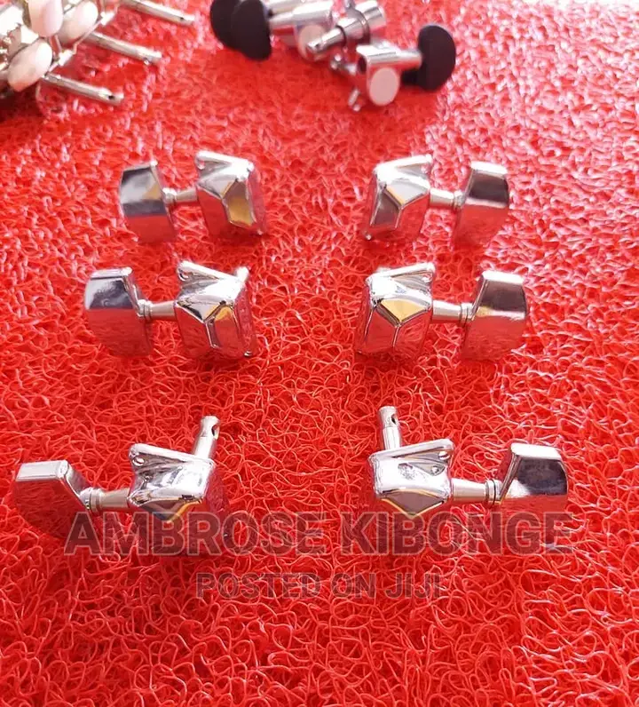 Excellent Quality Guitar Machine Head Tunning Pegs Full Set.
