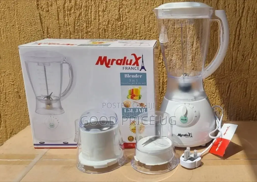 3 in 1 Myralux Blender. Comes With Year Warranty