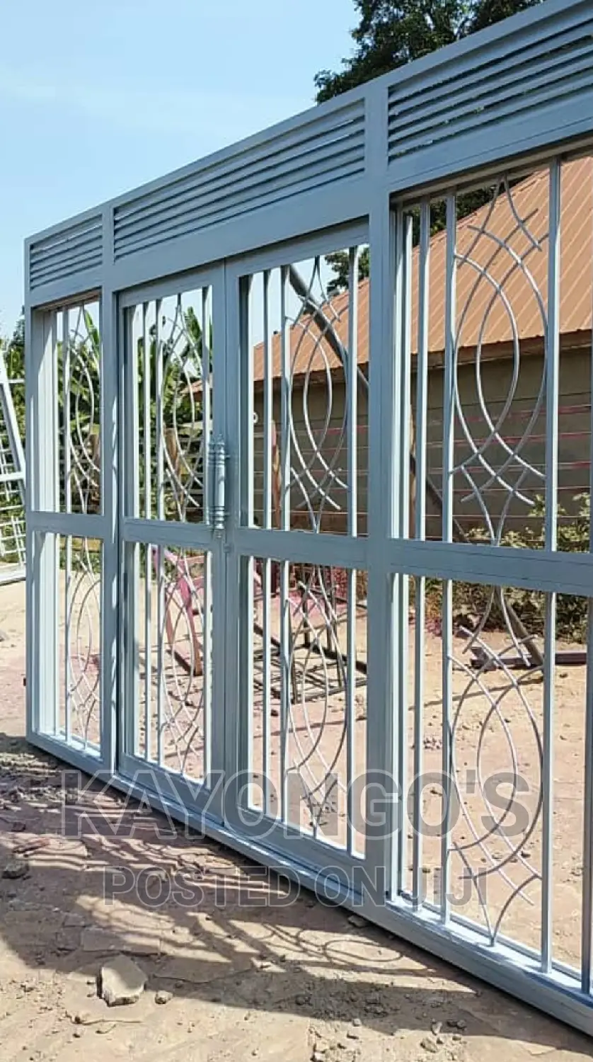 Sliding Main Doors With Rovers
