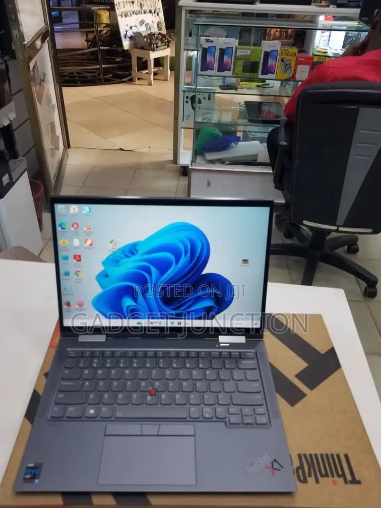 New Laptop Lenovo Thinkpad X1 Yoga 16GB Intel Core I7 SSD 1T