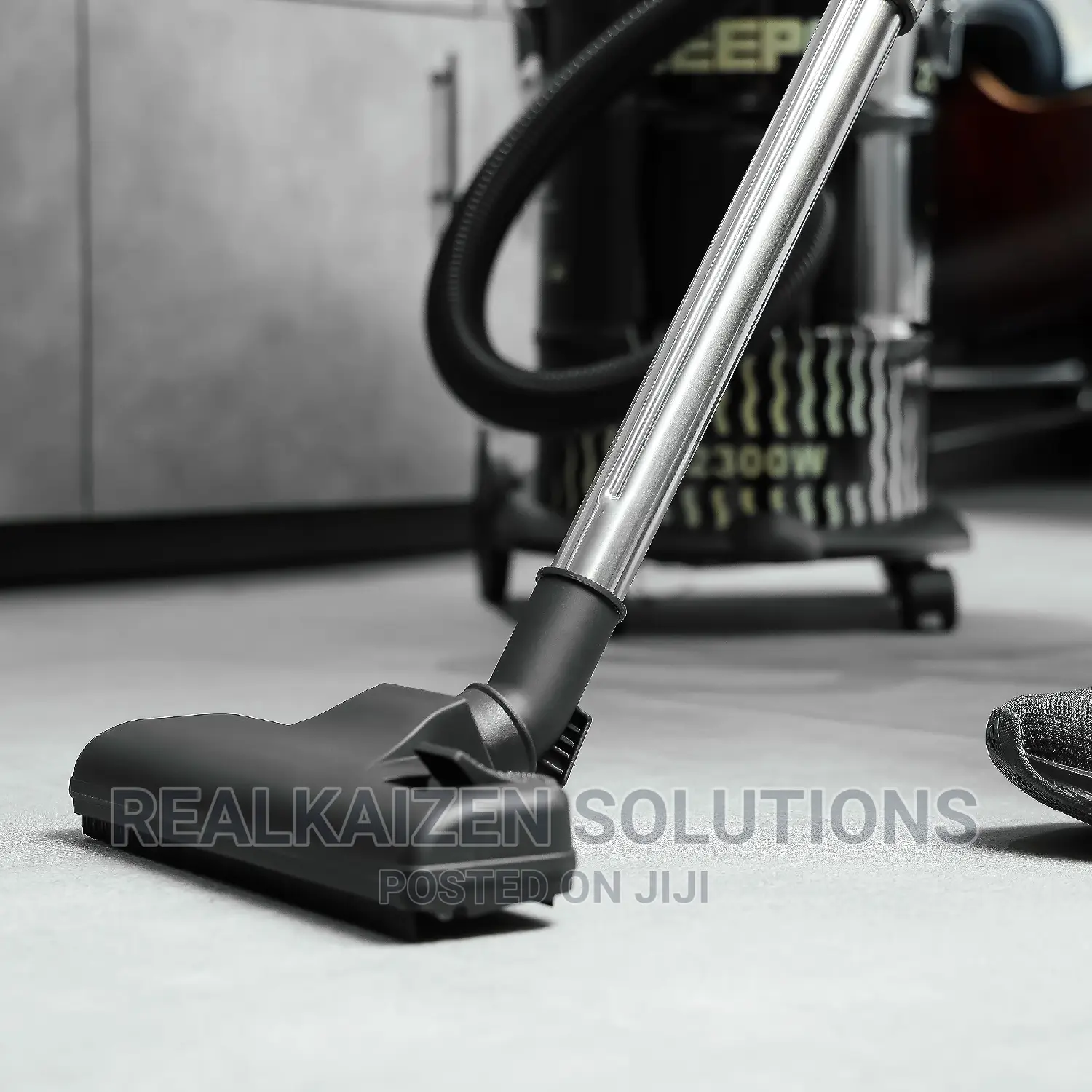 GEEPAS 2 in 1 Dry and Blow 21 Liter Vacuum Cleaner 2300W