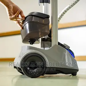 GEEPAS 2.6L 3-Steam Settings Garment Steamer 1800W