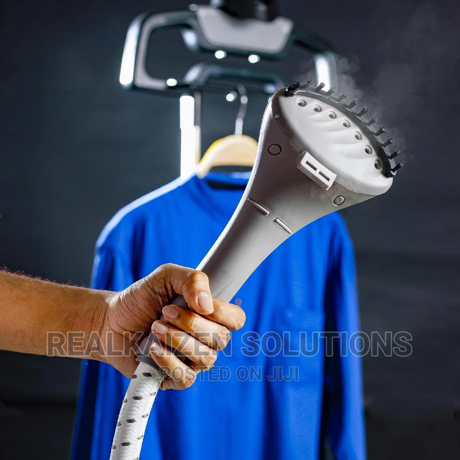 GEEPAS 2.6L 3-Steam Settings Garment Steamer 1800W